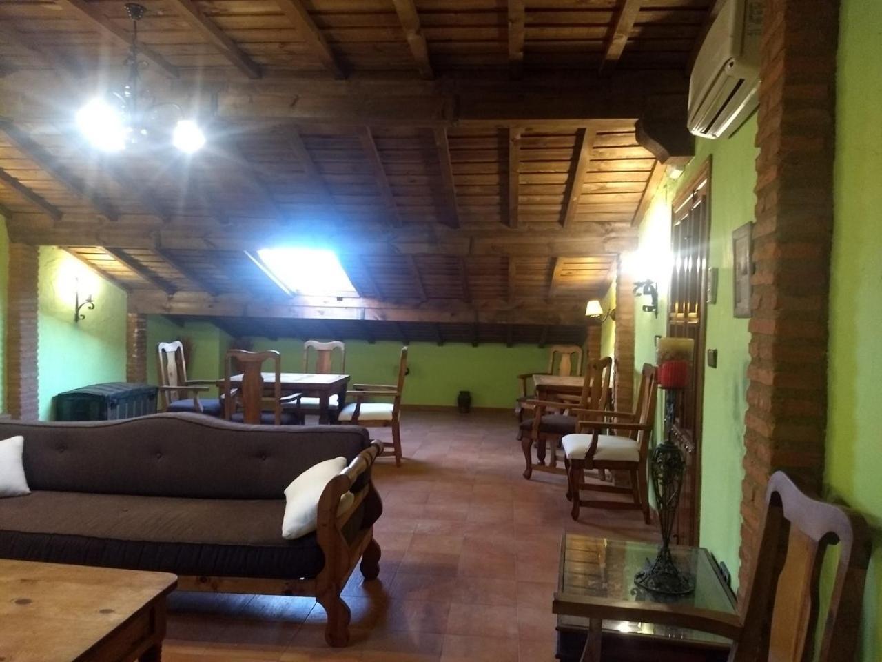 Hotel Villa De Berzocana Exterior foto